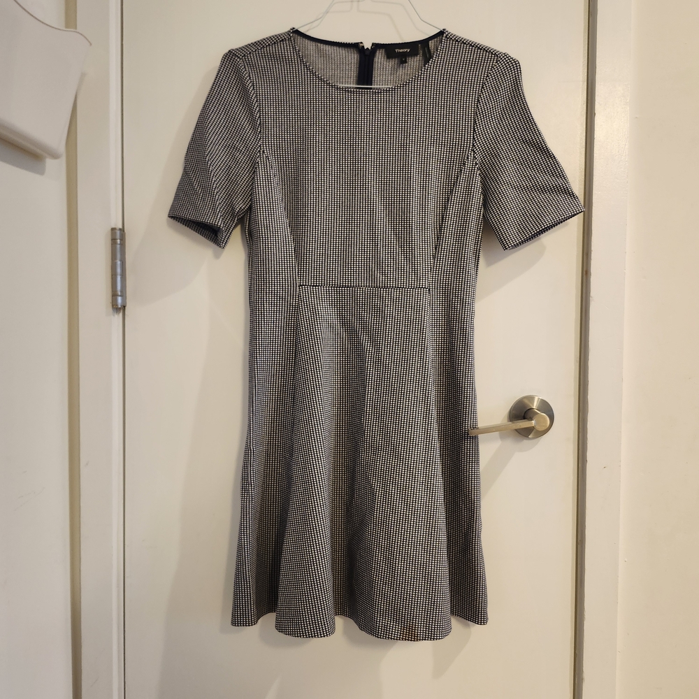 Theory Black and White Patterned Mini Dress Size 6(us S)